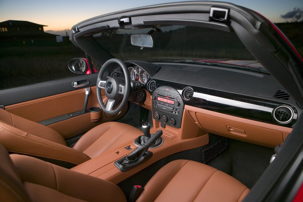Driving Experience of Mazda MX-5 Miata Car