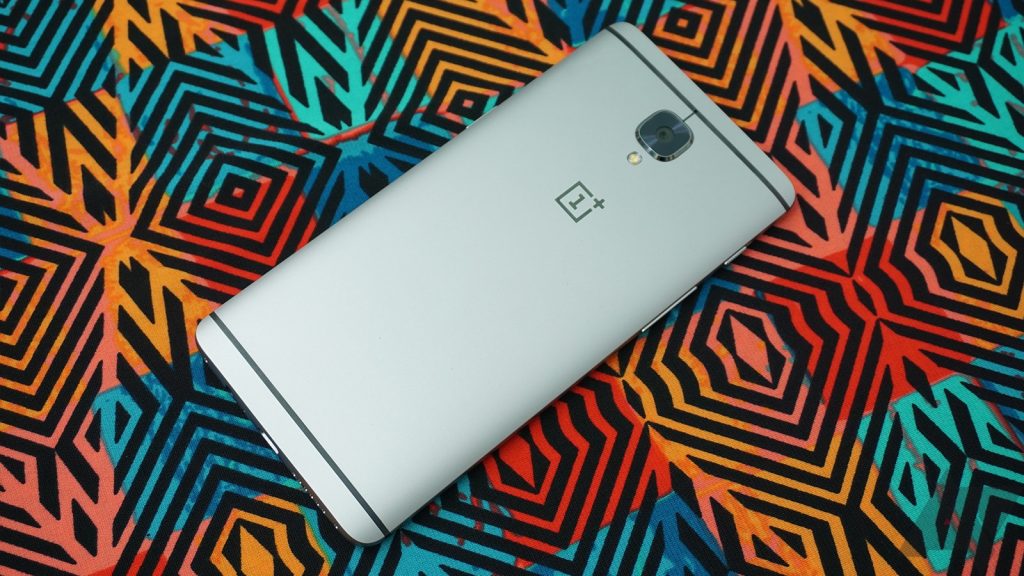 New Update Of OnePlus 3 And 3T smartphones Which Improves The Interface And The Battery