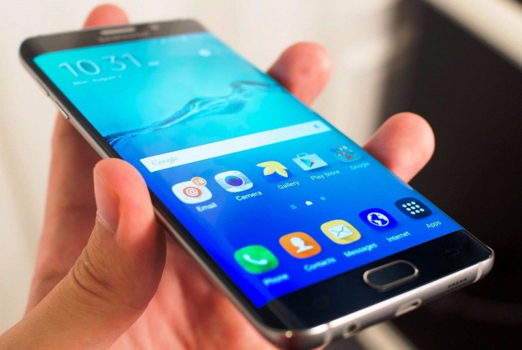 Samsung Galaxy S7 Edge Smartphone Is Affordable And Cheaper Than Ever