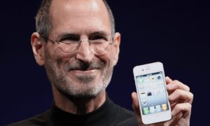 Steve Jobs Actually Wanted To Have a "Back" Button Next The Start In iPhone