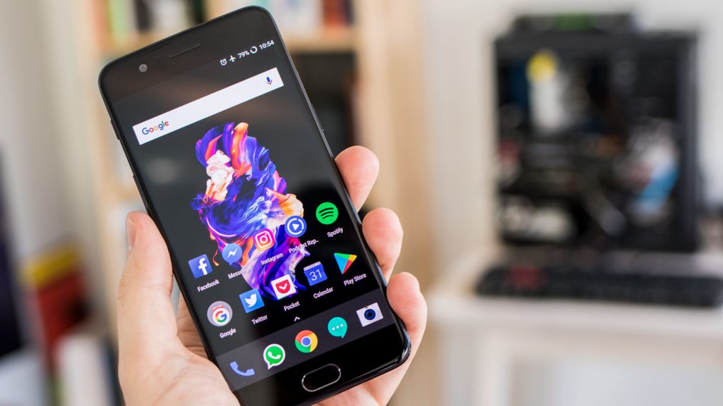 Unfortunately OnePlus 5 Smartphone Has A Problem With Display