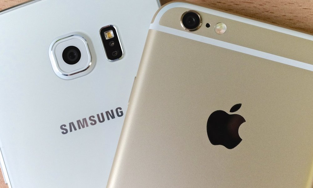 Comparing Between Apple And Samsung Smartphones Companies