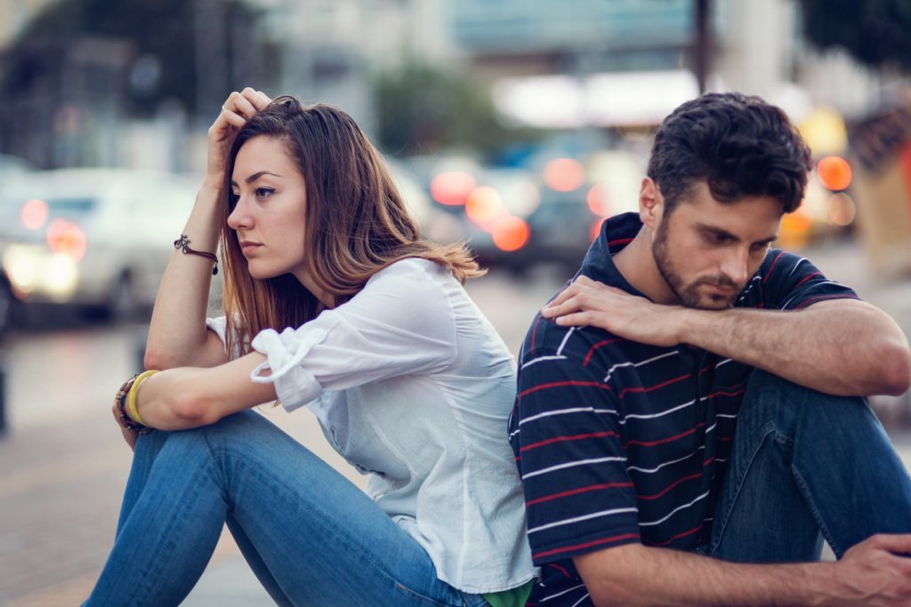 4 Signs Which Tells You Why You Are Not Happy In Relationship