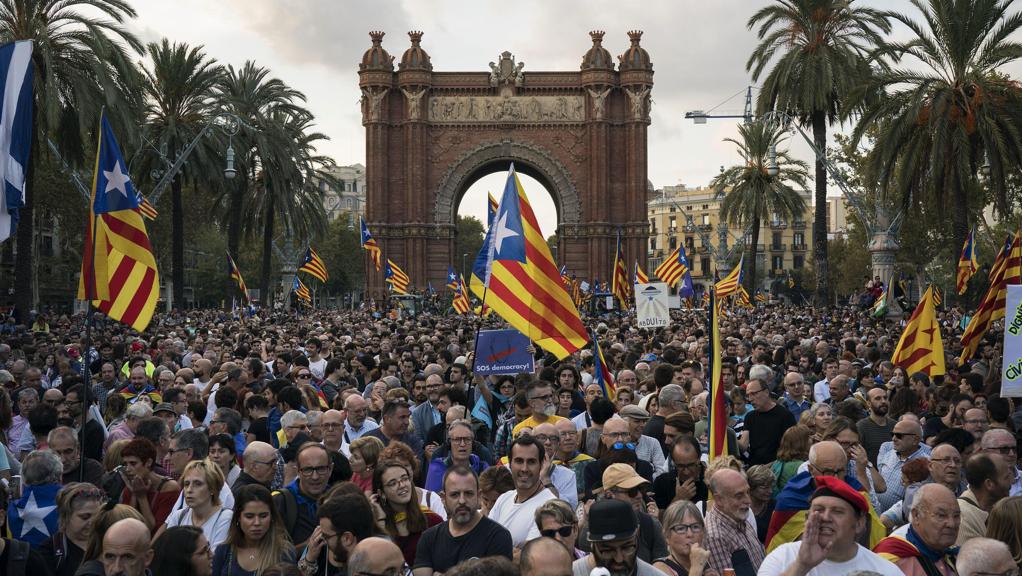 World Reacts To The Declaration Of Independence Catalonia ebuddynews