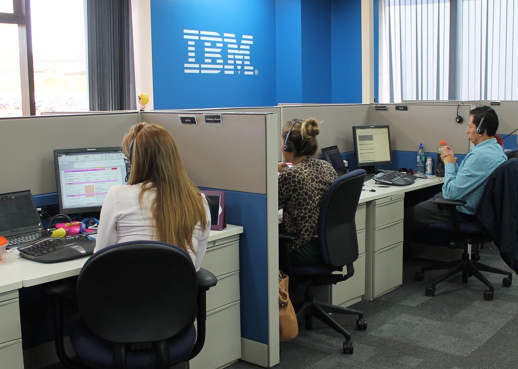 IBM Raises The Pressure On Its Rivals With a Quantum Computer ebuddynews