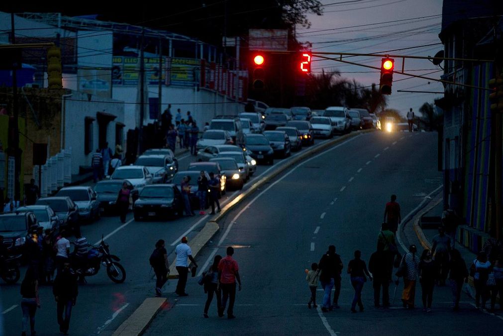 A Blackout Hits In Areas Of Venezuela Capital And The Neighboring States ebuddynews