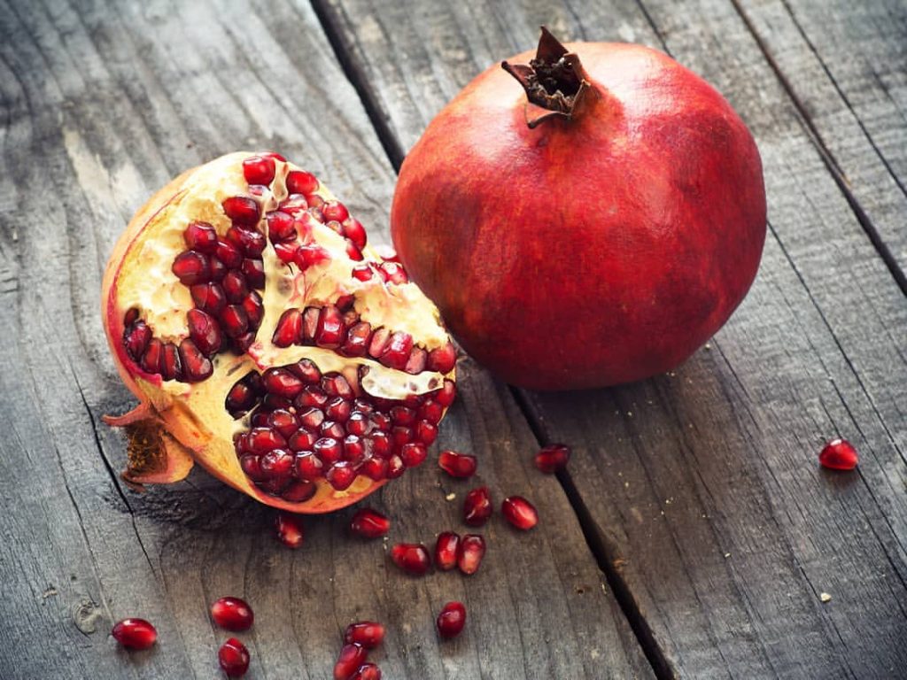 7 Incredible Benefits Of The Pomegranate For Your Health - ebuddynews