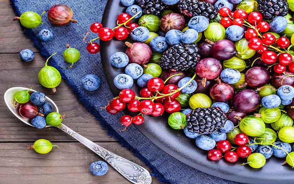 Berries Best Food for Breakfast - eBuddy News
