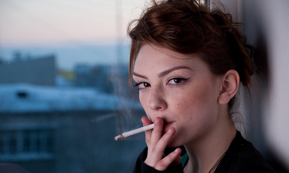 Smoking Women - eBuddy News