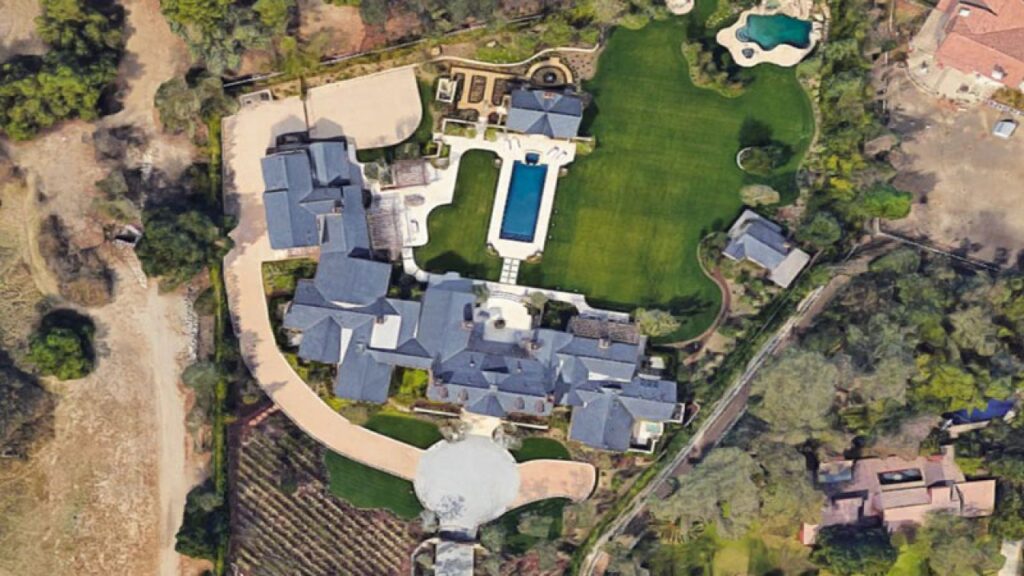 Kim Kardashian and Kanye West $ 60 Million At Hidden Hills, California - ebuddynews