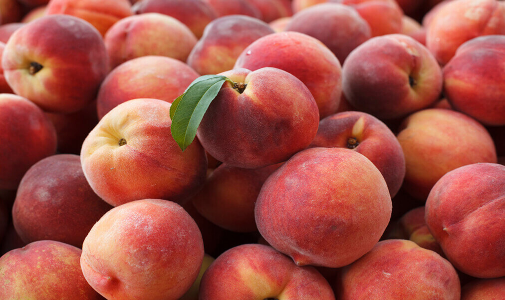 water rich foods peaches-ebuddynews